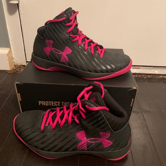 Basketball shoes - Picture 6 of 6